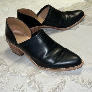 Madewell Leather Booties Great Condition and Comfortable. Size 6
